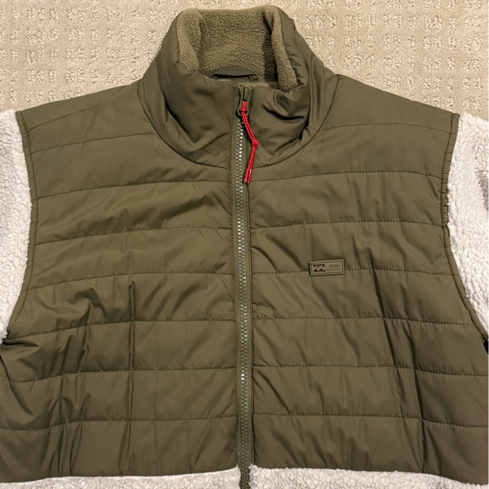Billabong Adventure fleece tan and green fleece coat- women’s medium - Picture 4 of 7